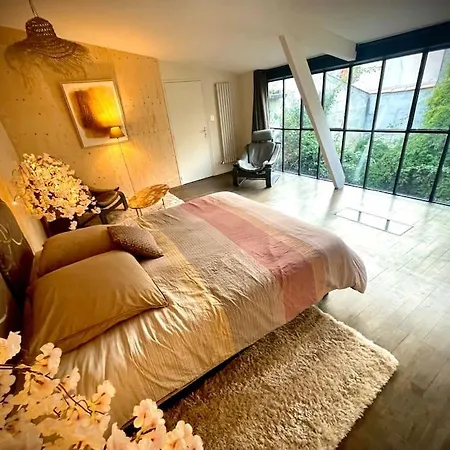 וילה La Dame De Verre