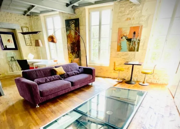 La Dame De Verre Villa *