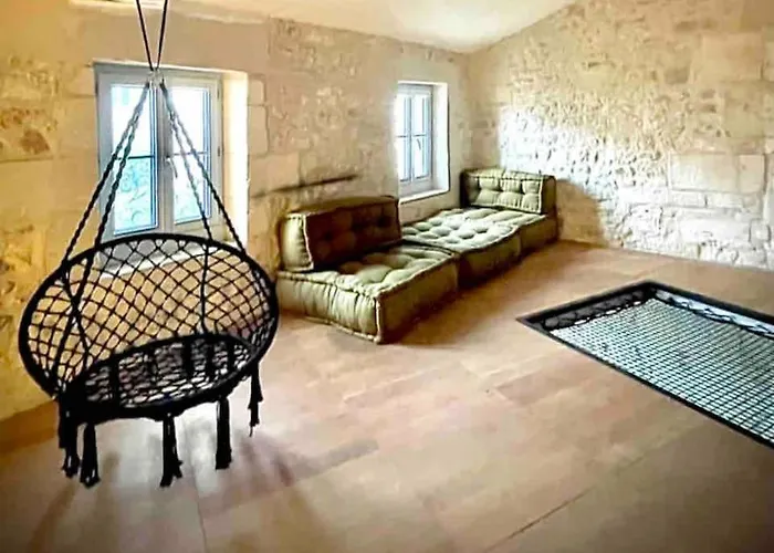 La Dame De Verre Villa *